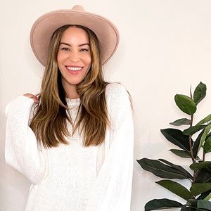 Meet your Posher, Alessandra